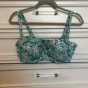 NWT Old Navy Green White and Navy Blue Floral Bikini Top US Size XL